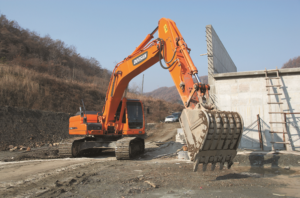 Trang Chủ 35 Ắc quy máy xúc